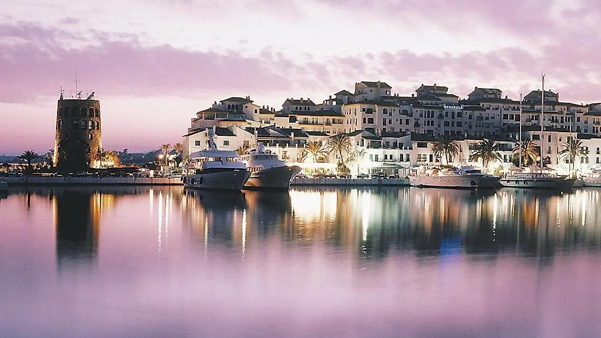 Puerto Banus Frontline Apartment With Amazing Sea Views Marbella