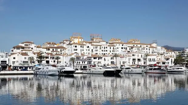 Puerto Banus Frontline Apartment With Amazing Sea Views Marbella