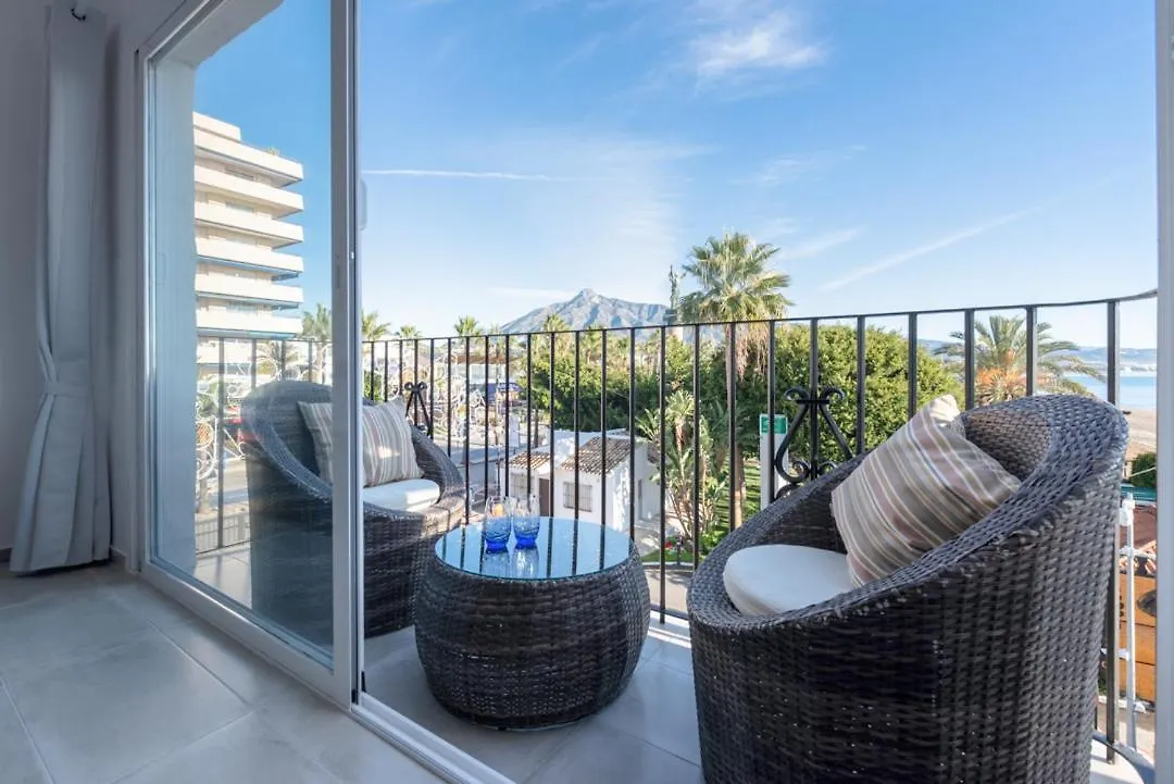 Puerto Banus Frontline Apartment With Amazing Sea Views Marbella