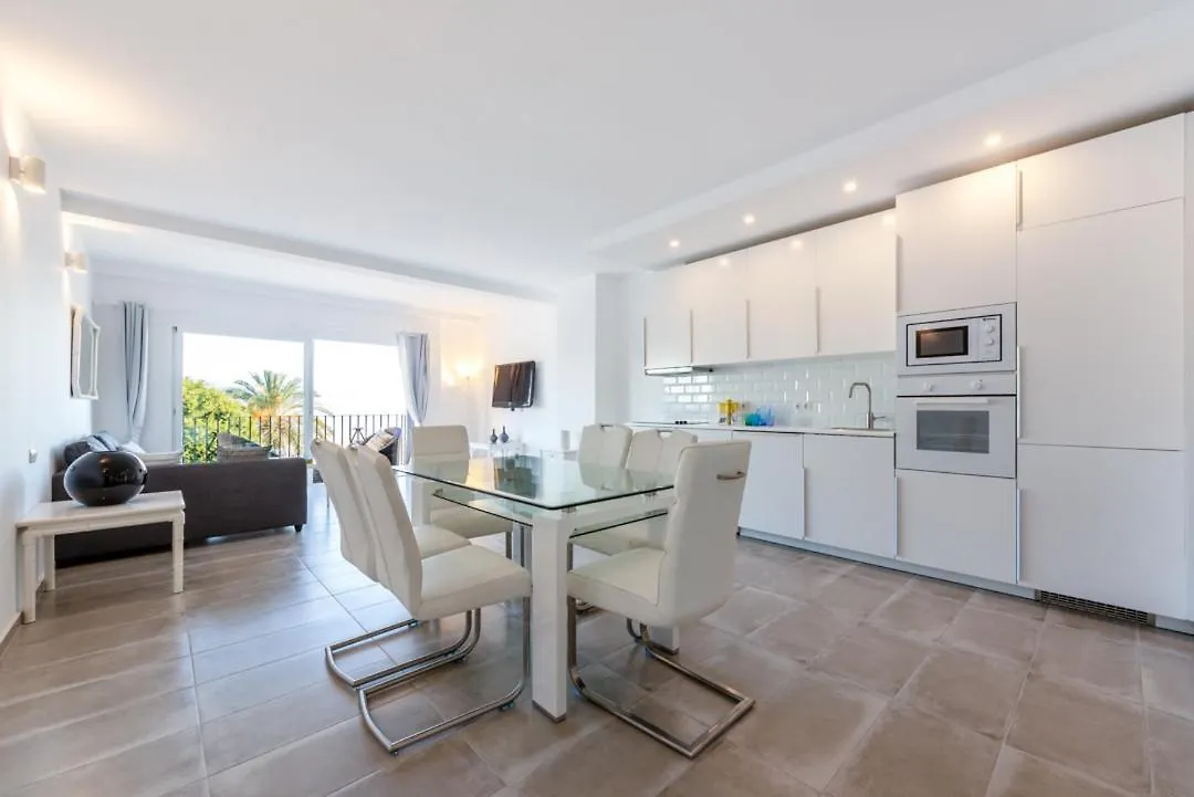 Puerto Banus Frontline Apartment With Amazing Sea Views Marbella